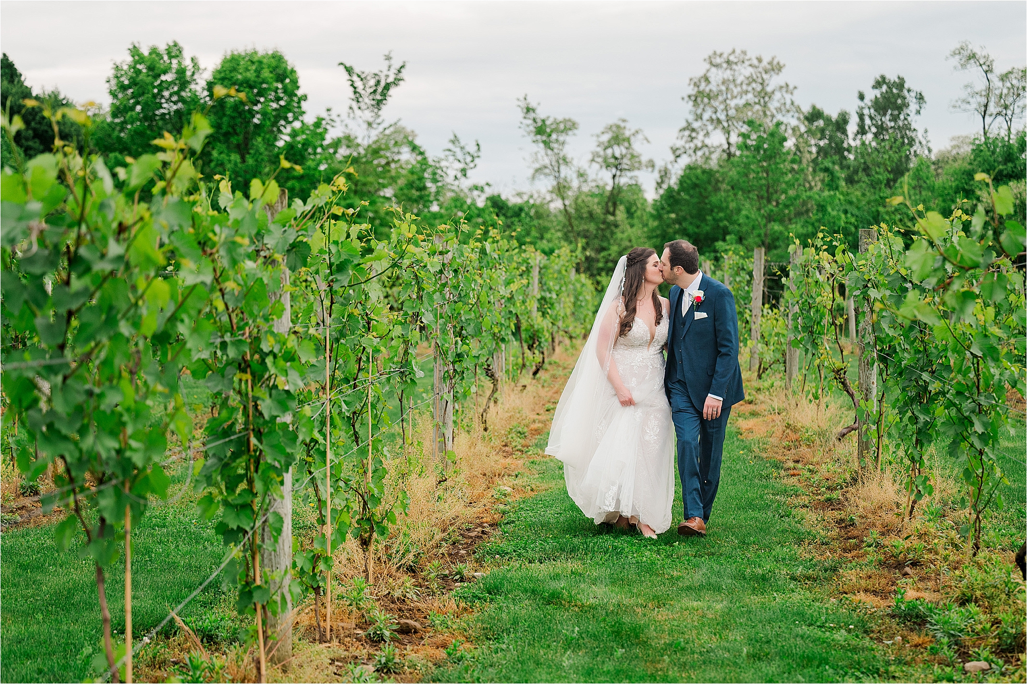 columbiana ohio vineyards at pine lake events center wedding photography • Vineyards at Pine Lake Events Center Wedding in Columbiana, Ohio